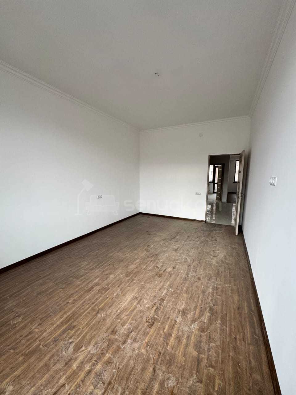 3 Սենյականոց Բնակարան Նորակառույցում, 102քմ, 4/8 հարկ, Կապիտալ Վերանորոգված