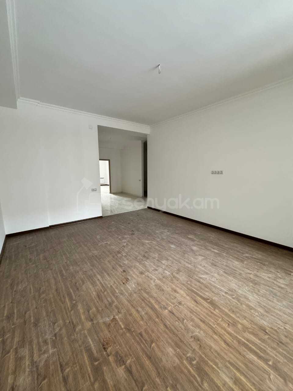 3 Սենյականոց Բնակարան Նորակառույցում, 102քմ, 4/8 հարկ, Կապիտալ Վերանորոգված