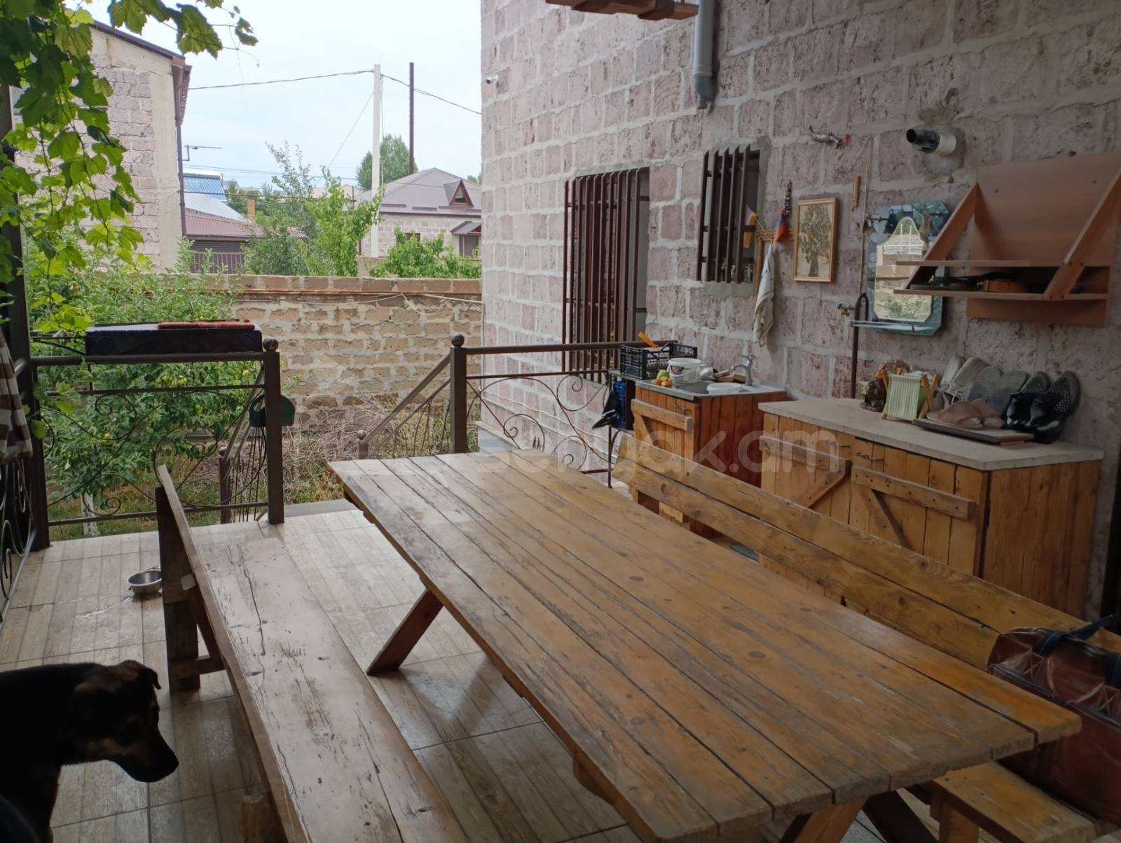 8 Սենյականոց Շքեղ Առանձնատուն, 300քմ, Ավտոտնակով