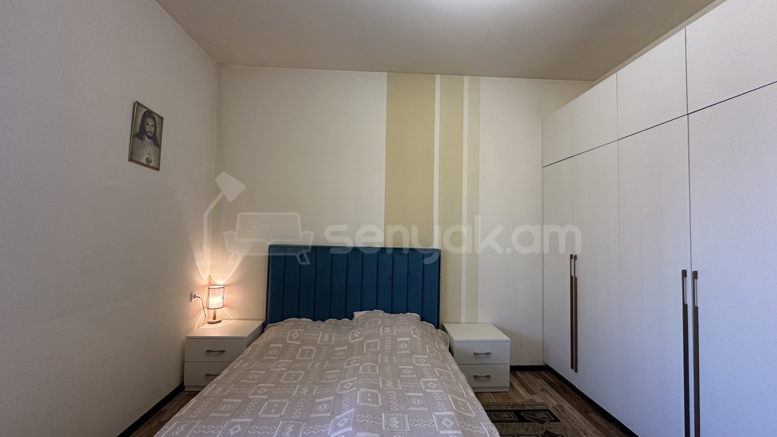 8 Սենյականոց Շքեղ Առանձնատուն, 300քմ, Ավտոտնակով