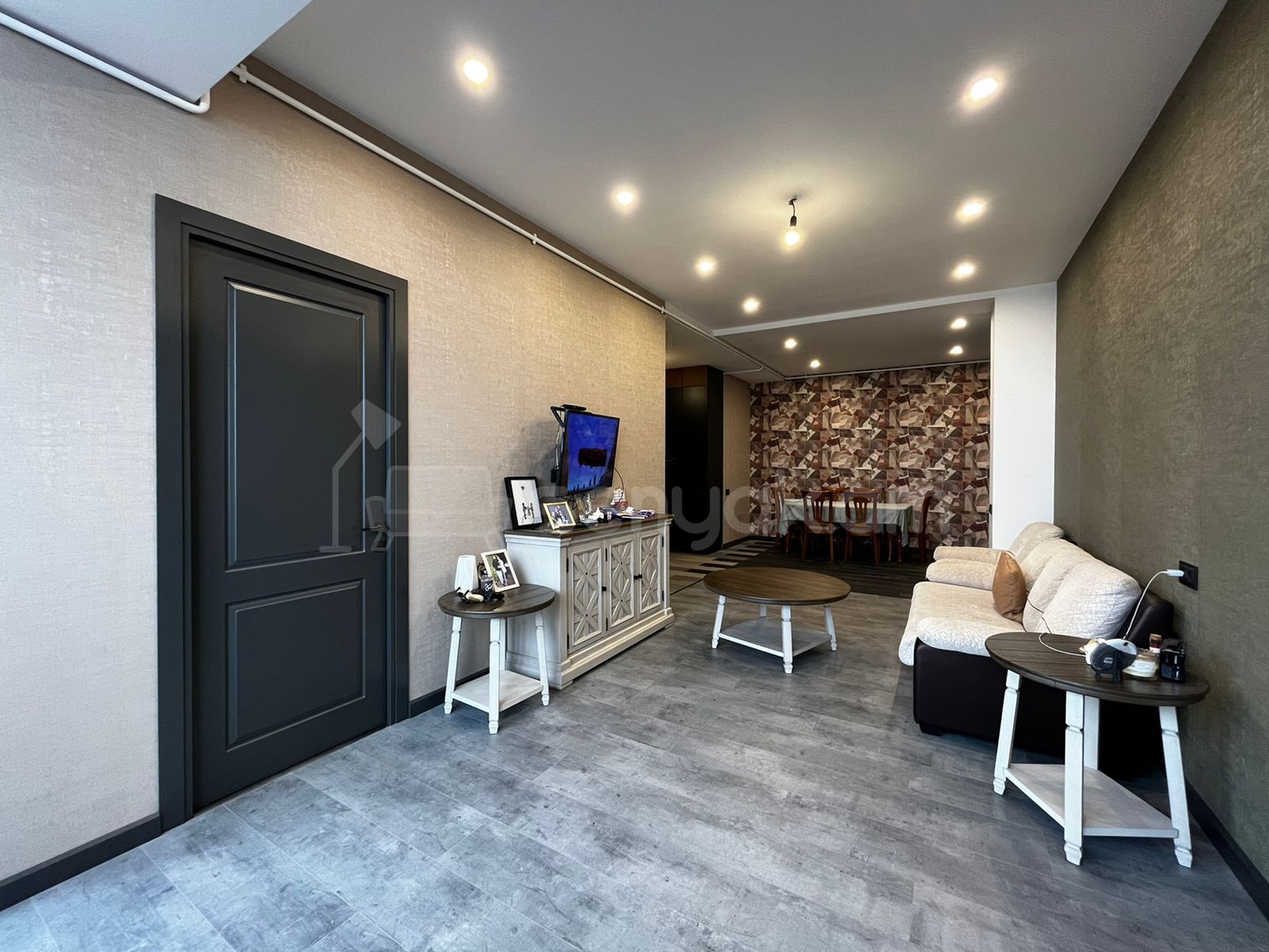 3 Սենյականոց Բնակարան Նորակառույցում, 86քմ, 8/11 հարկ, Կապիտալ Վերանորոգված