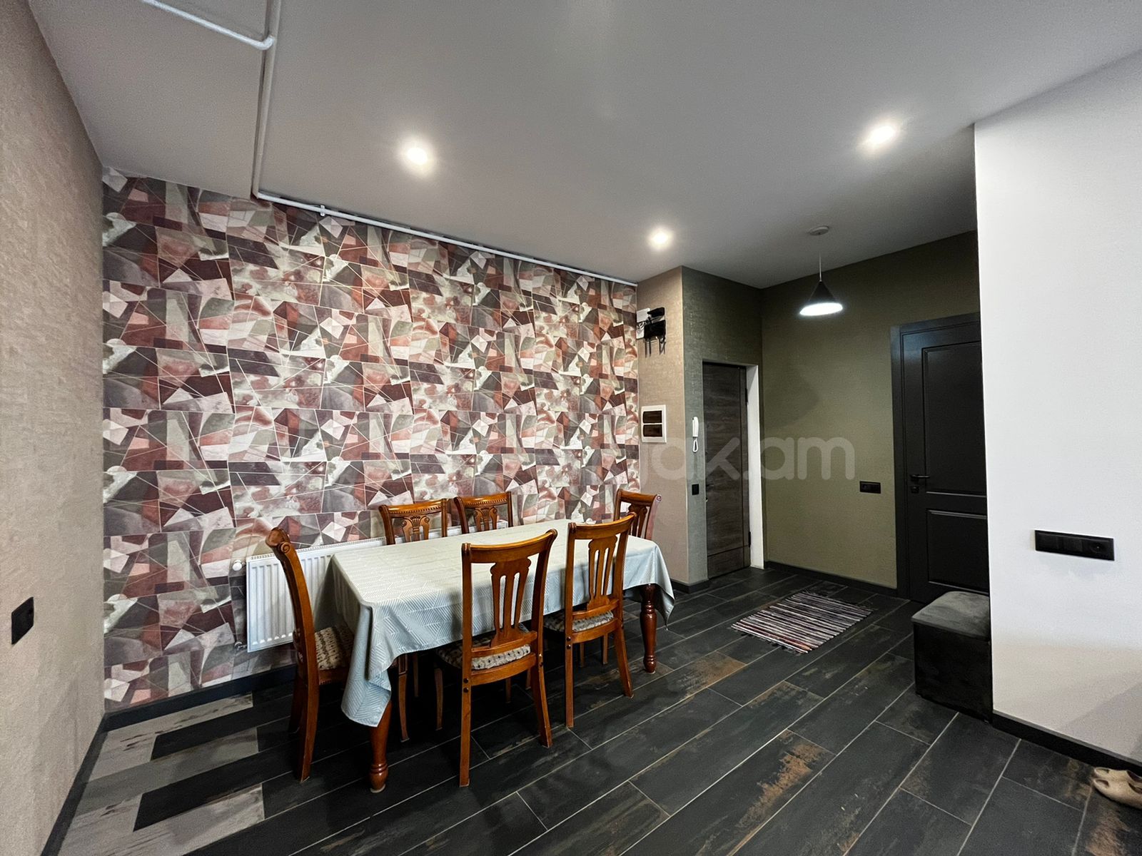 3 Սենյականոց Բնակարան Նորակառույցում, 86քմ, 8/11 հարկ, Կապիտալ Վերանորոգված