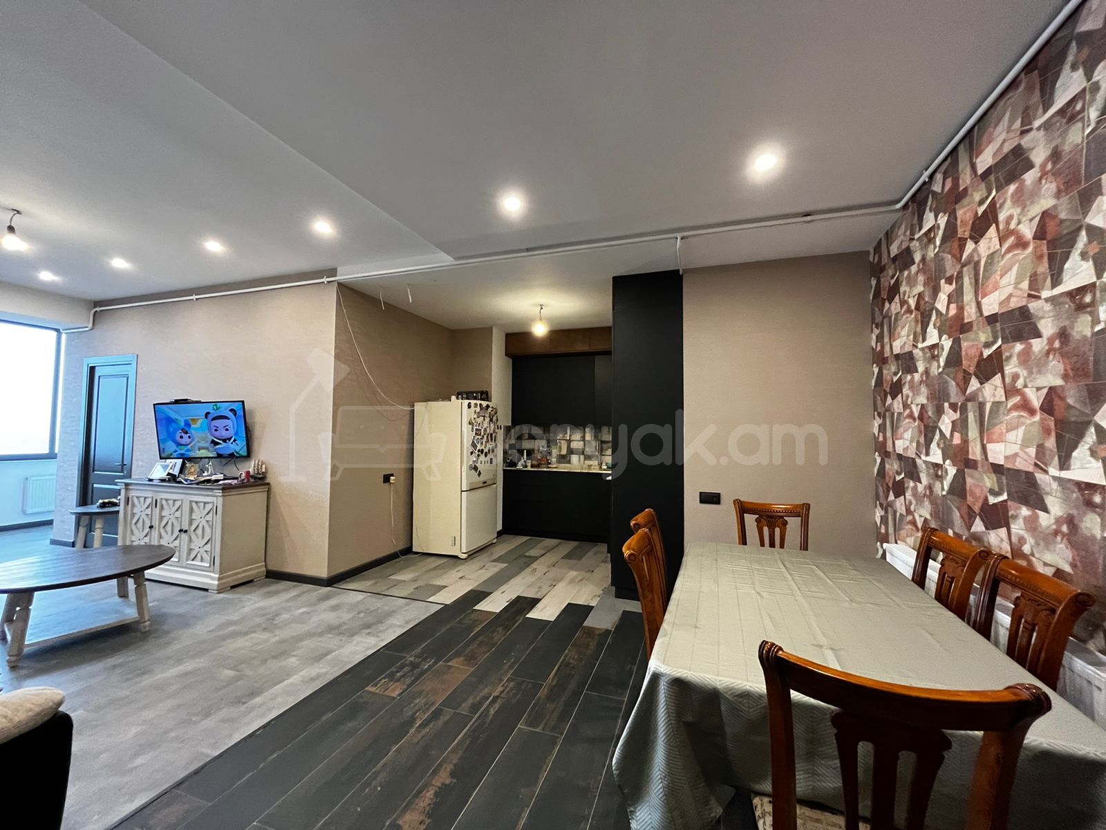 3 Սենյականոց Բնակարան Նորակառույցում, 86քմ, 8/11 հարկ, Կապիտալ Վերանորոգված