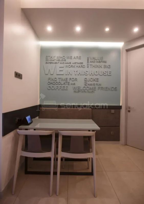 3 Սենյականոց Բնակարան, 92քմ, 6/16 հարկ, Դիզայներական Վերանորոգված, Կահավորված, Արևկող