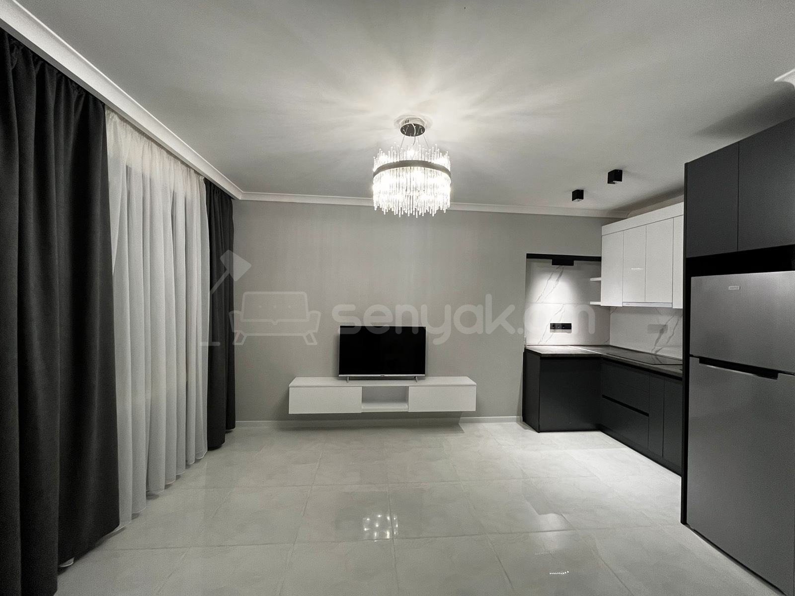 1 Սենյականոց Բնակարան Քարե Շենքում, 30քմ, 5/7 հարկ, Կապիտալ Վերանորոգված