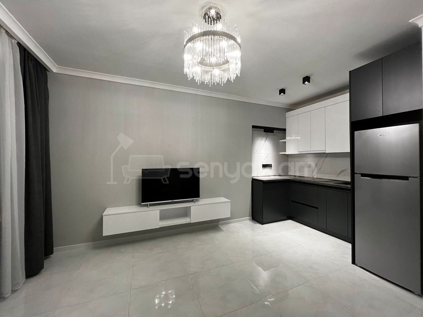 1 Սենյականոց Բնակարան Քարե Շենքում, 30քմ, 5/7 հարկ, Կապիտալ Վերանորոգված