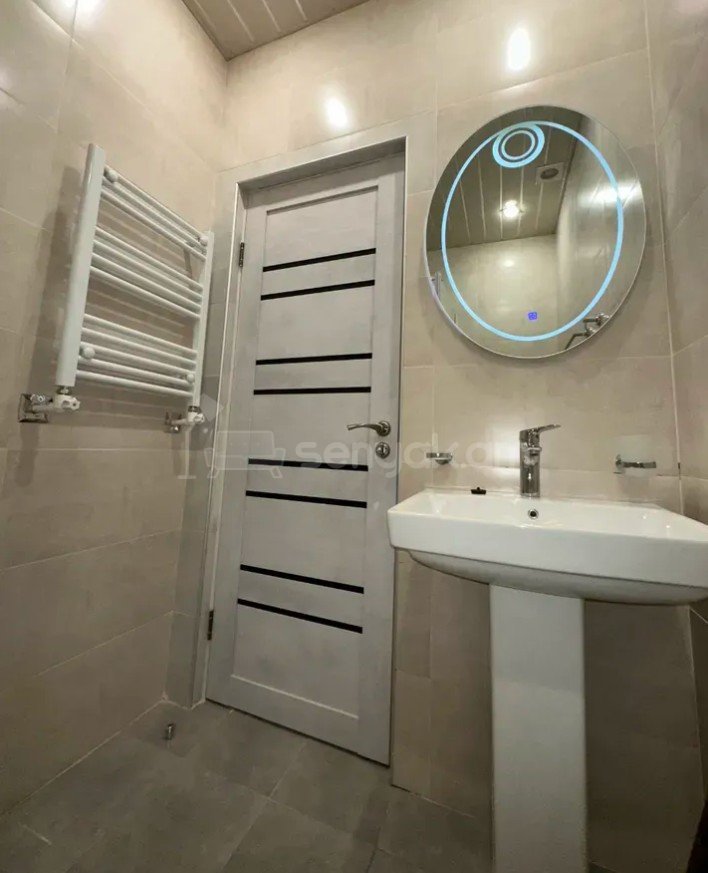 2 Սենյականոց Բնակարան Նորակառույցում, 46քմ, 14/16 հարկ, Դիզայներական Վերանորոգված, Կահավորված, Արևկող