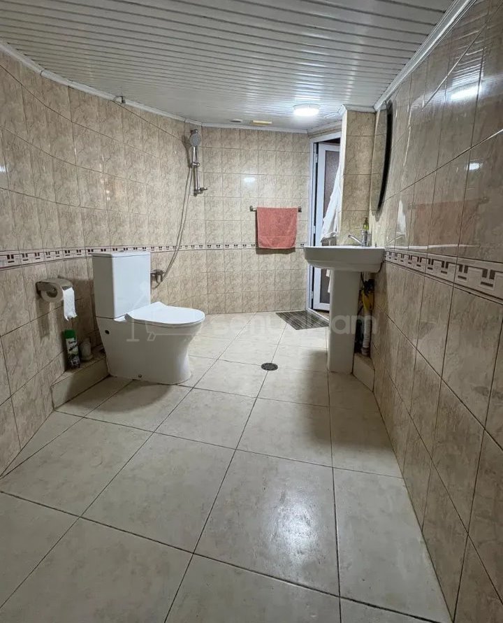 3 Սենյականոց Բնակարան Քարե Շենքում, 87քմ, 4/4 հարկ, Դիզայներական Վերանորոգված