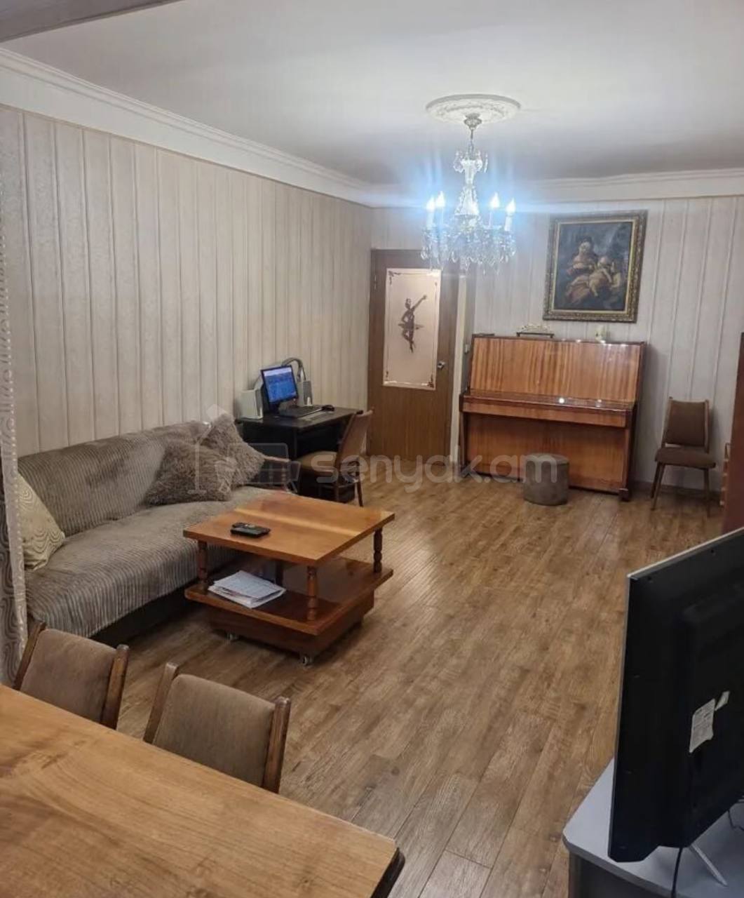 3 Սենյականոց Բնակարան Քարե Շենքում, 79քմ, 4/5 հարկ, Նորմալ Վիճակում, Կահավորված