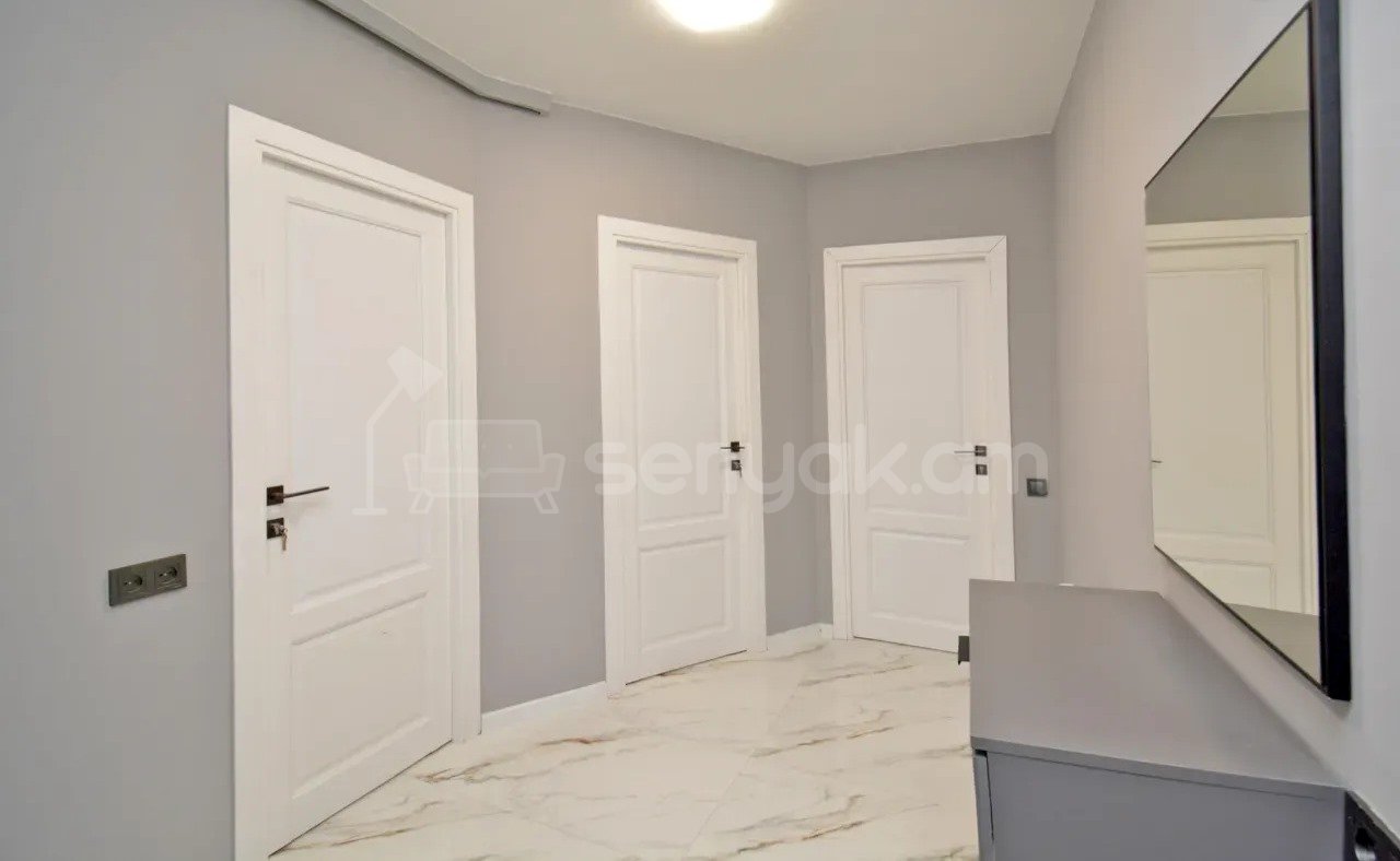 2 Սենյականոց Բնակարան Քարե Շենքում, 40քմ, 5/5 հարկ, Կապիտալ Վերանորոգված, Կահավորված, Արևկող