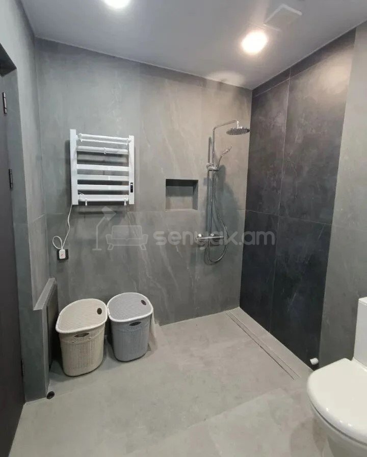 3 Սենյականոց Բնակարան Նորակառույցում, 70քմ, 12/13 հարկ, Կապիտալ Վերանորոգված