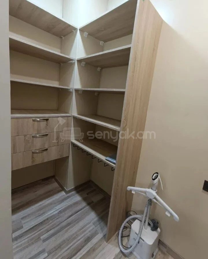 3 Սենյականոց Բնակարան Նորակառույցում, 70քմ, 12/13 հարկ, Կապիտալ Վերանորոգված