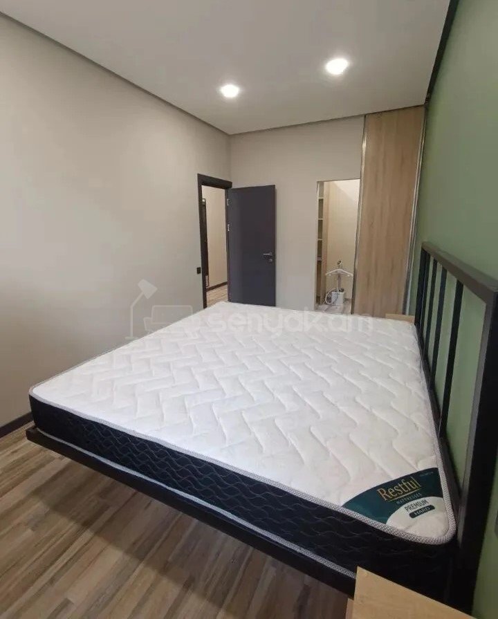 3 Սենյականոց Բնակարան Նորակառույցում, 70քմ, 12/13 հարկ, Կապիտալ Վերանորոգված