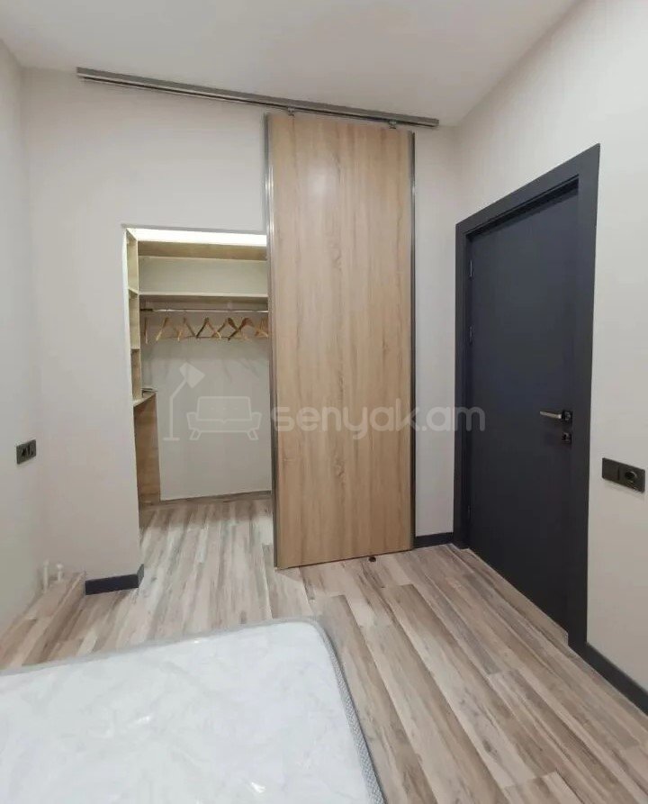 3 Սենյականոց Բնակարան Նորակառույցում, 70քմ, 12/13 հարկ, Կապիտալ Վերանորոգված