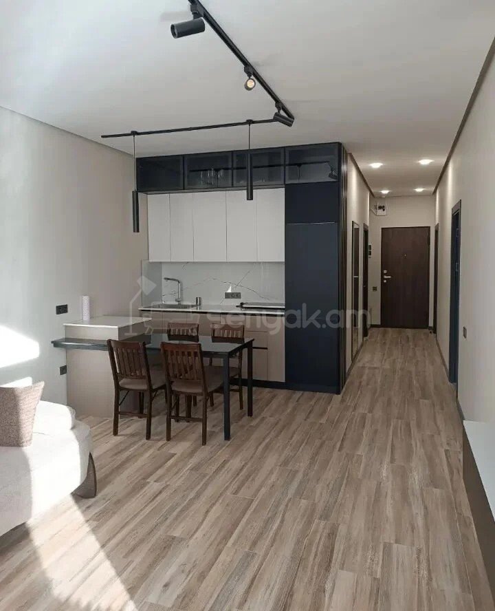 3 Սենյականոց Բնակարան Նորակառույցում, 70քմ, 12/13 հարկ, Կապիտալ Վերանորոգված