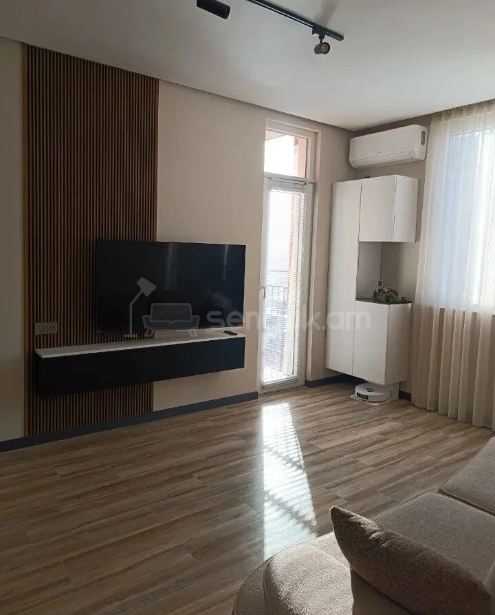 3 Սենյականոց Բնակարան Նորակառույցում, 70քմ, 12/13 հարկ, Կապիտալ Վերանորոգված