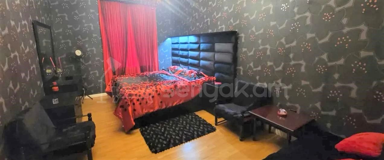 2 Սենյականոց Բնակարան Քարե Շենքում, 85քմ, 2/4 հարկ, Դիզայներական Վերանորոգված, Կահավորված