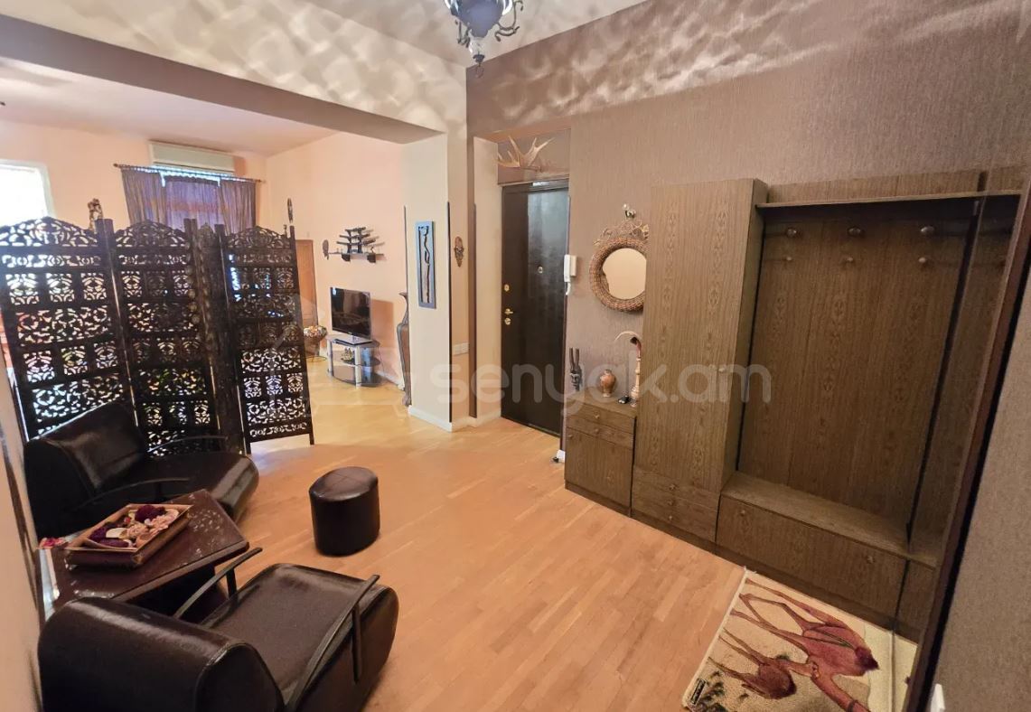 2 Սենյականոց Բնակարան Քարե Շենքում, 85քմ, 2/4 հարկ, Դիզայներական Վերանորոգված, Կահավորված