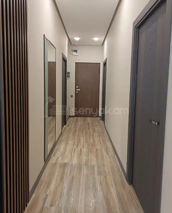 3 Սենյականոց Բնակարան Նորակառույցում, 70քմ, 12/13 հարկ, Կապիտալ Վերանորոգված