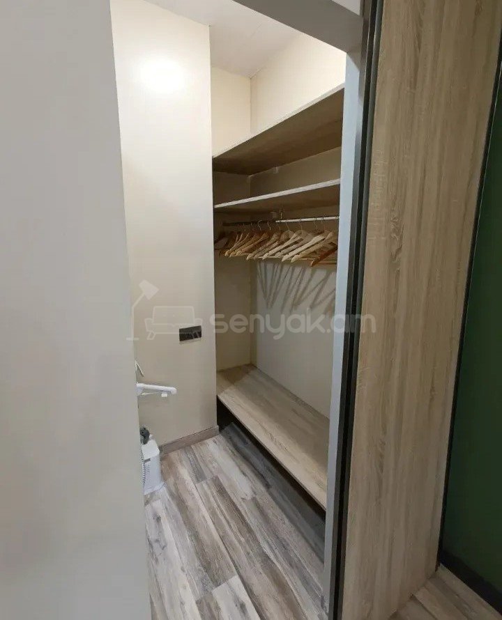 3 Սենյականոց Բնակարան Նորակառույցում, 70քմ, 12/13 հարկ, Կապիտալ Վերանորոգված