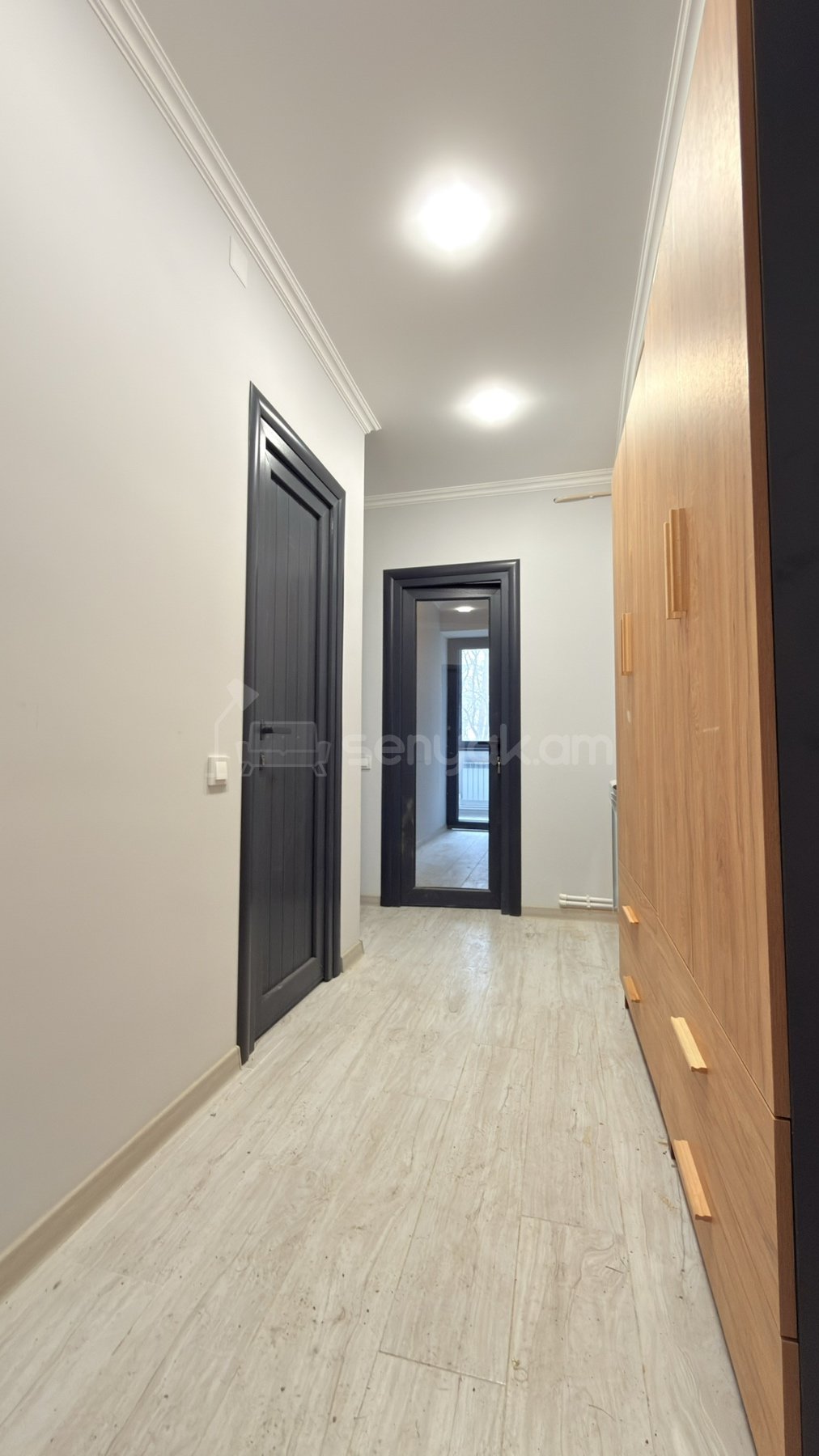 2 Սենյականոց Բնակարան Քարե Շենքում, 48քմ, 1/5 հարկ, Կապիտալ Վերանորոգված