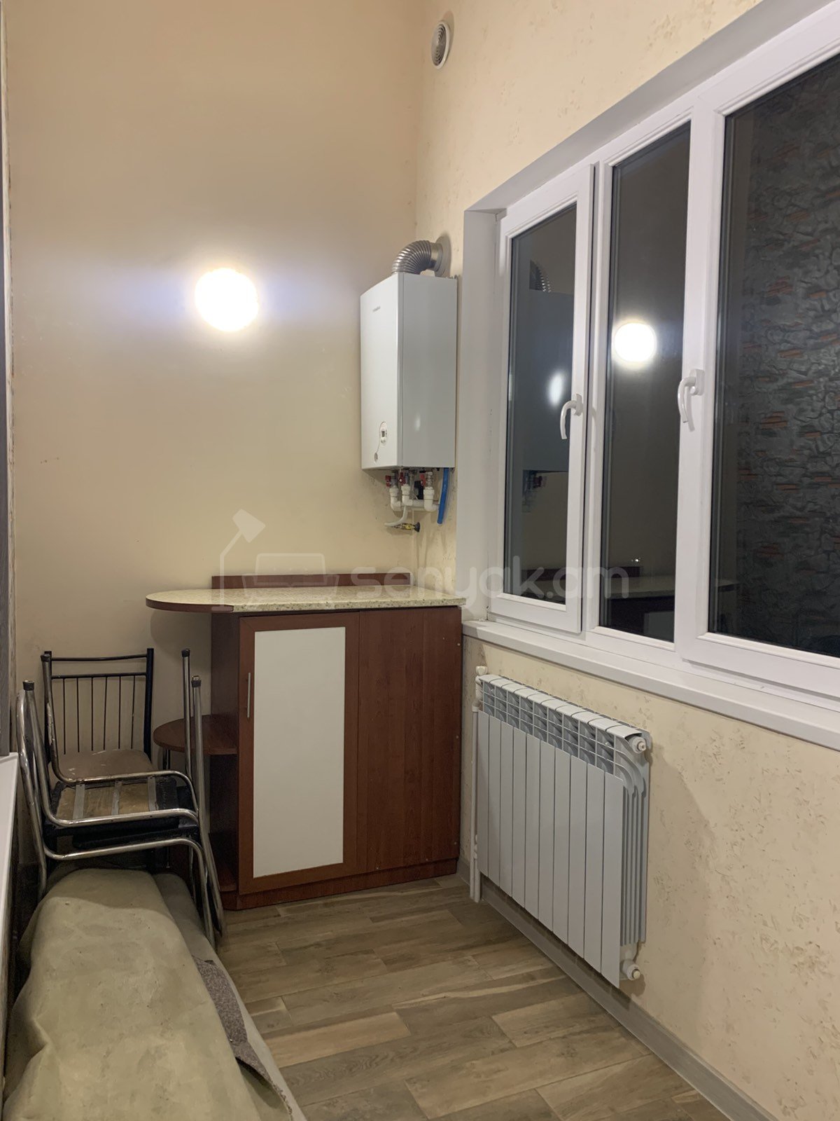 2 Սենյականոց Բնակարան Քարե Շենքում, 60քմ, 3/5 հարկ, Կապիտալ Վերանորոգված, Կահավորված, Արևկող