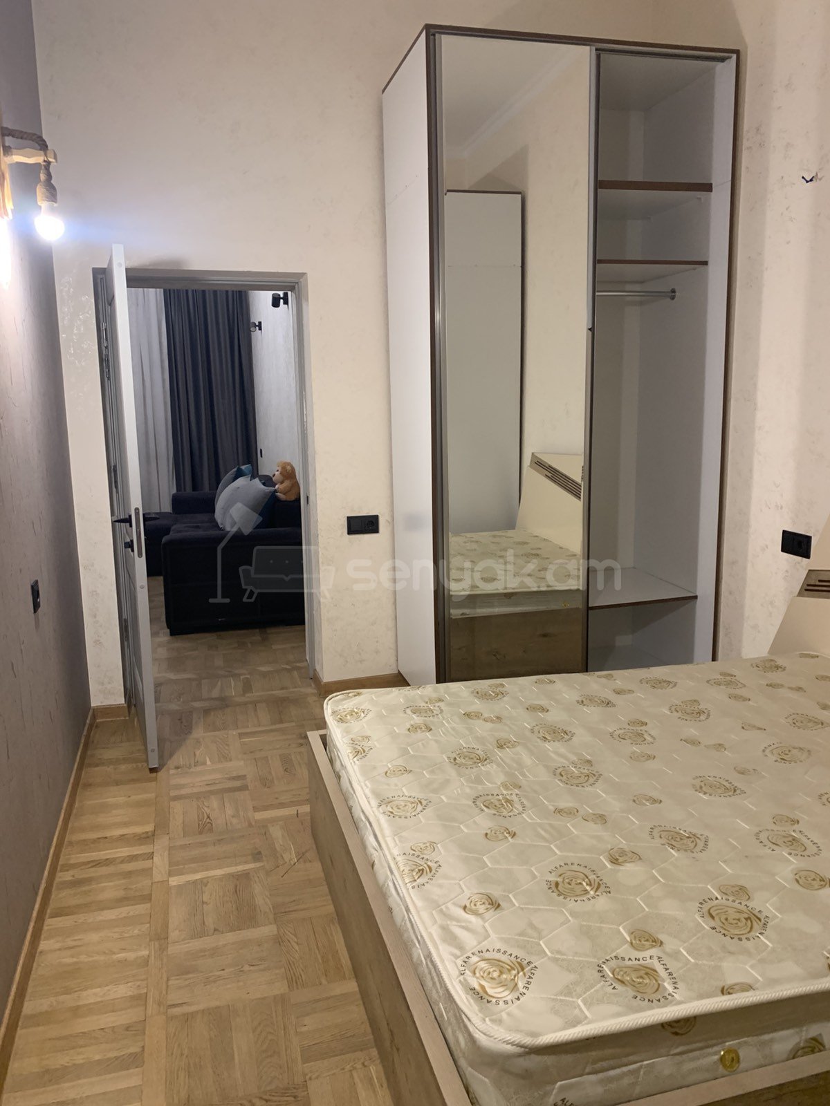 2 Սենյականոց Բնակարան Քարե Շենքում, 60քմ, 3/5 հարկ, Կապիտալ Վերանորոգված, Կահավորված, Արևկող