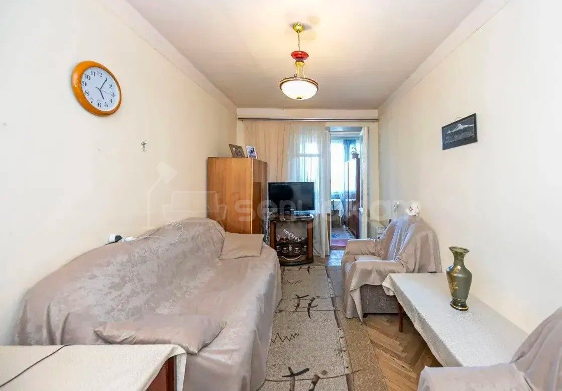 1 Սենյականոց Բնակարան Քարե Շենքում, 45քմ, 4/5 հարկ, Կոսմետիկ Վերանորոգված