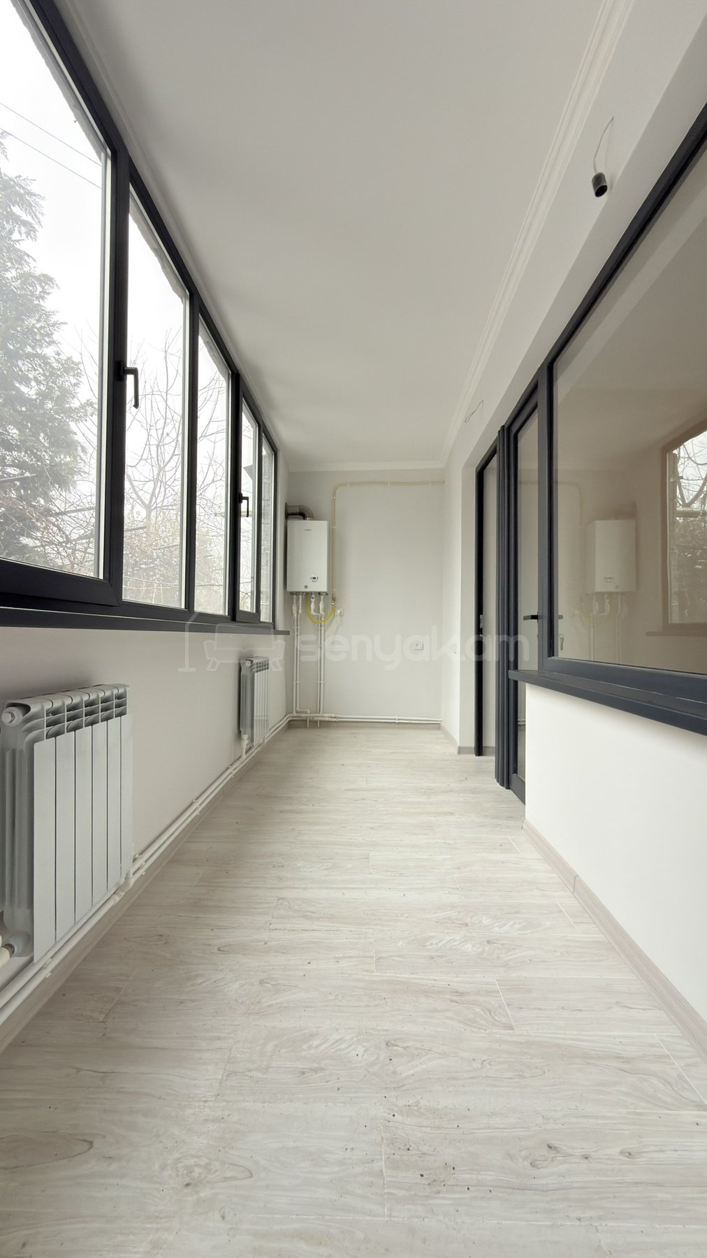 1 Սենյականոց Բնակարան Քարե Շենքում, 48քմ, 1/5 հարկ, Կապիտալ Վերանորոգված