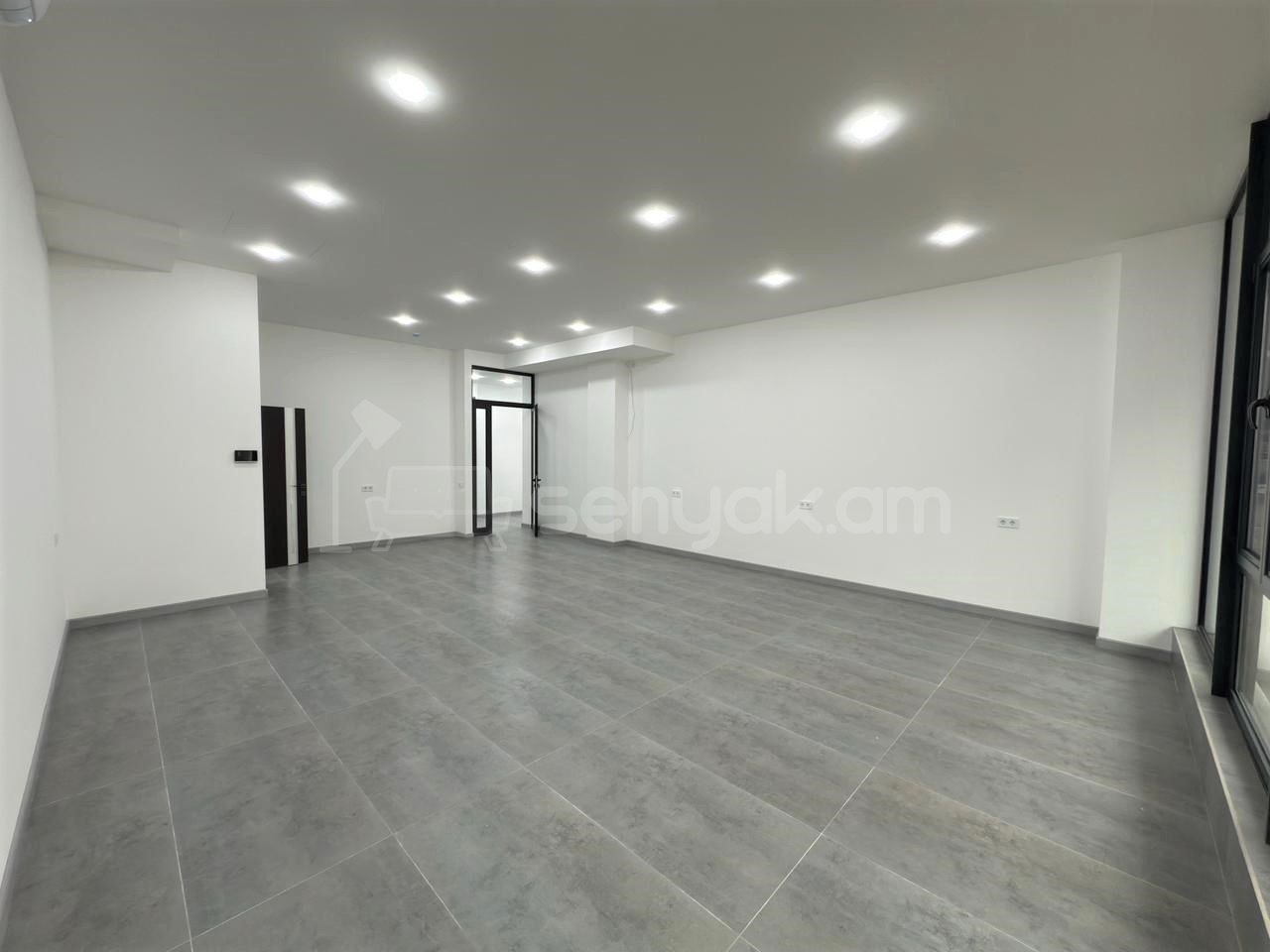 Կոմերցիոն Տարածք, 54քմ