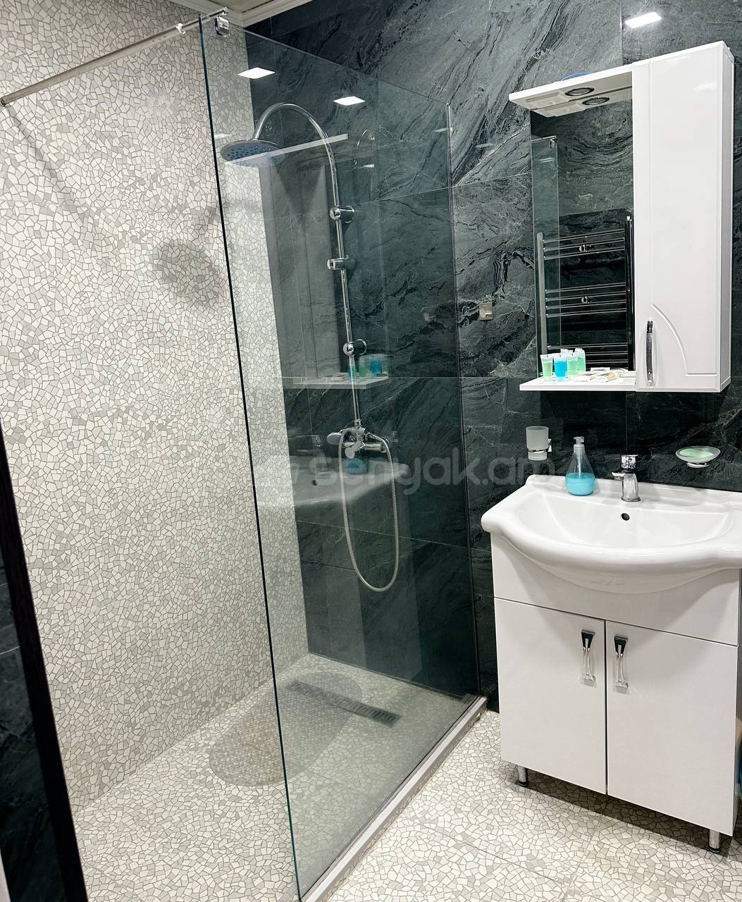 2 Սենյականոց Բնակարան, 59քմ, 10/14 հարկ, Կապիտալ Վերանորոգված, Կահավորված, Արևկող