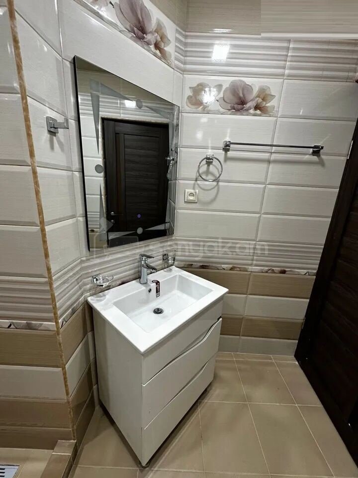 3 Սենյականոց Սեփական Տուն, 130քմ, Կապիտալ Վերանորոգված, Ավտոտնակով