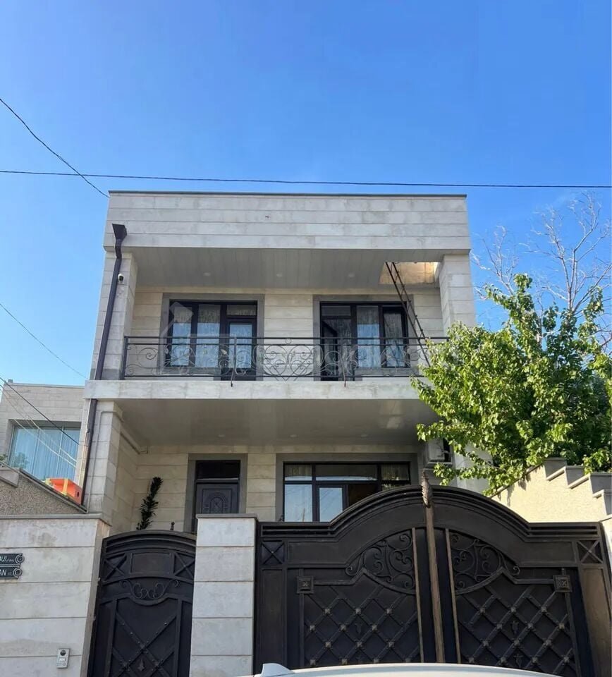 3 Սենյականոց Սեփական Տուն, 130քմ, Կապիտալ Վերանորոգված, Ավտոտնակով