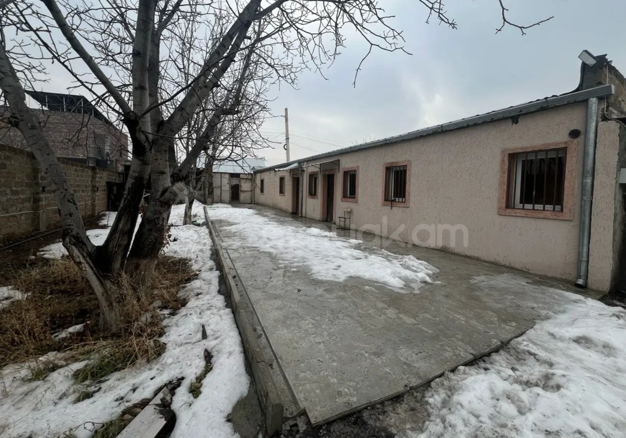 3 Սենյականոց Սեփական Տուն, 70քմ, Նորմալ Վիճակում, Կահավորված