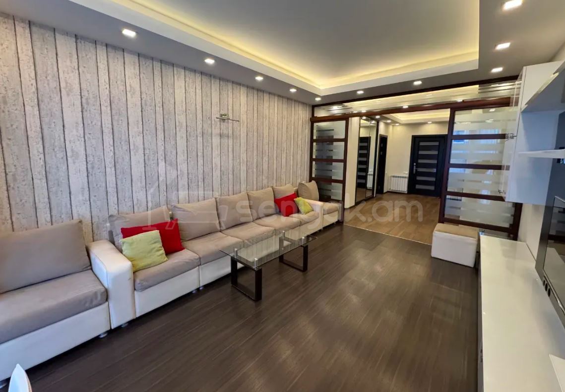 3 Սենյականոց Բնակարան, 98քմ, 6/18 հարկ, Կապիտալ Վերանորոգված, Կահավորված, Արևկող