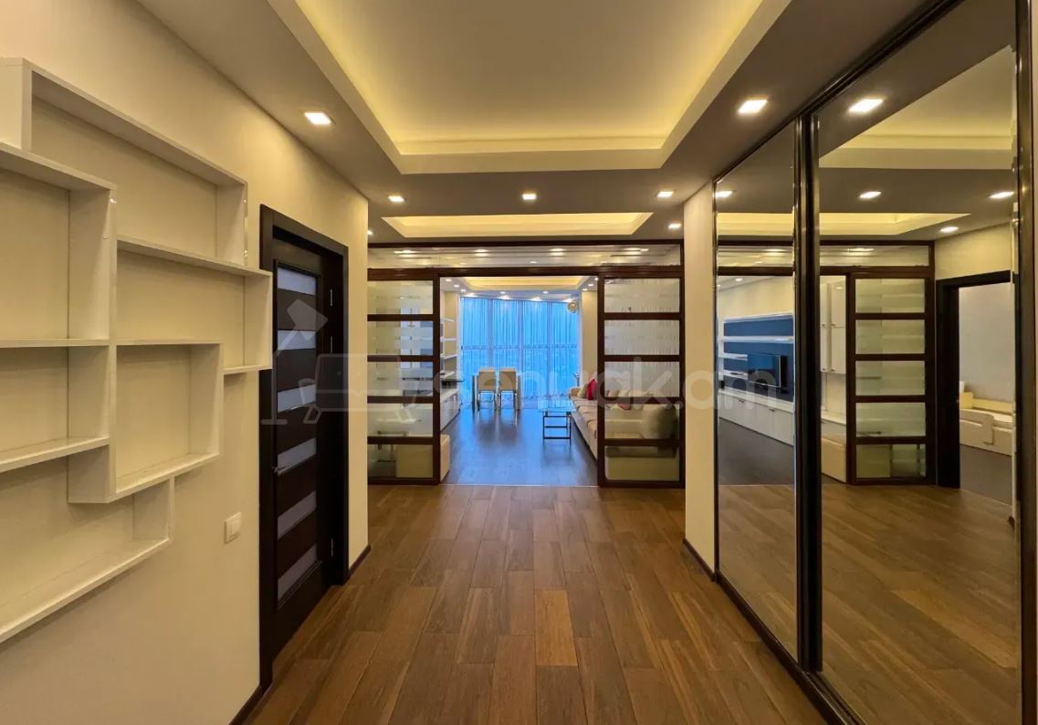 3 Սենյականոց Բնակարան, 98քմ, 6/18 հարկ, Կապիտալ Վերանորոգված, Կահավորված, Արևկող