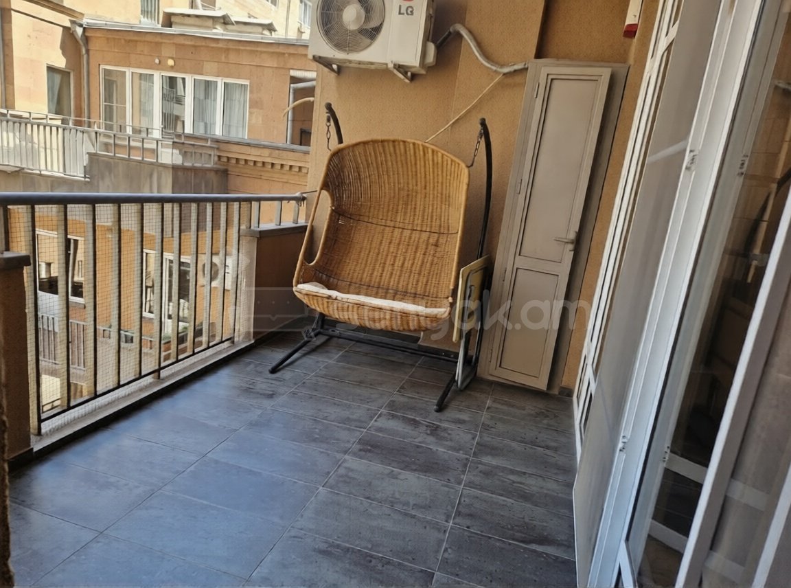 4 Սենյականոց Բնակարան Նորակառույցում, 174քմ, 6/9 հարկ, Կապիտալ Վերանորոգված