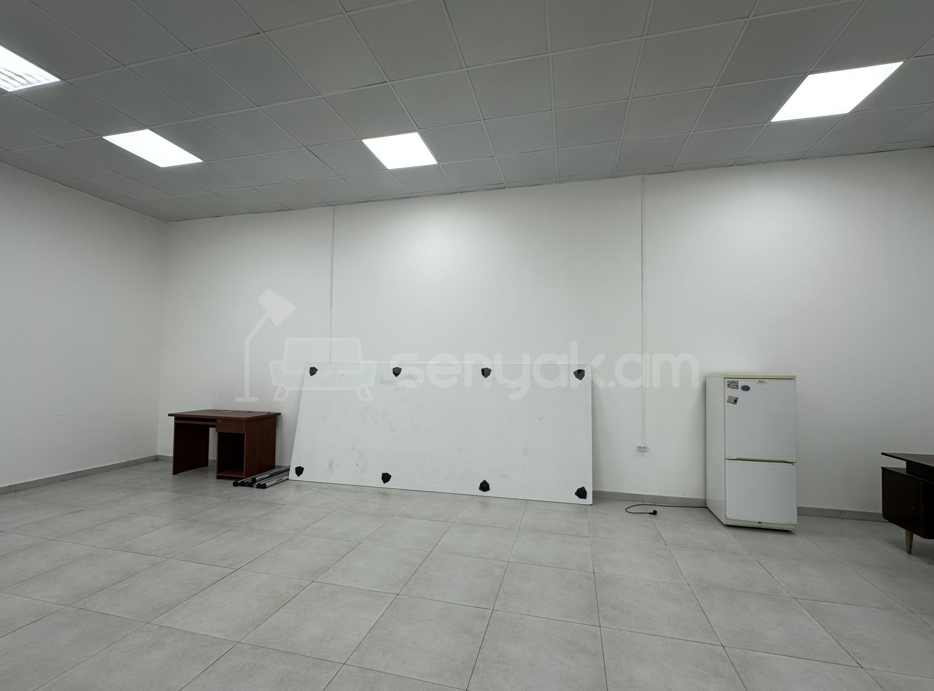 Առևտրի Տարածք, 1200քմ, Կապիտալ Վերանորոգված