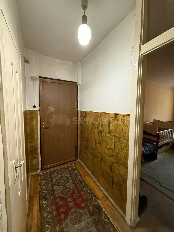 2 Սենյականոց Բնակարան, 50քմ, 4/4 հարկ, Պետական Վիճակում