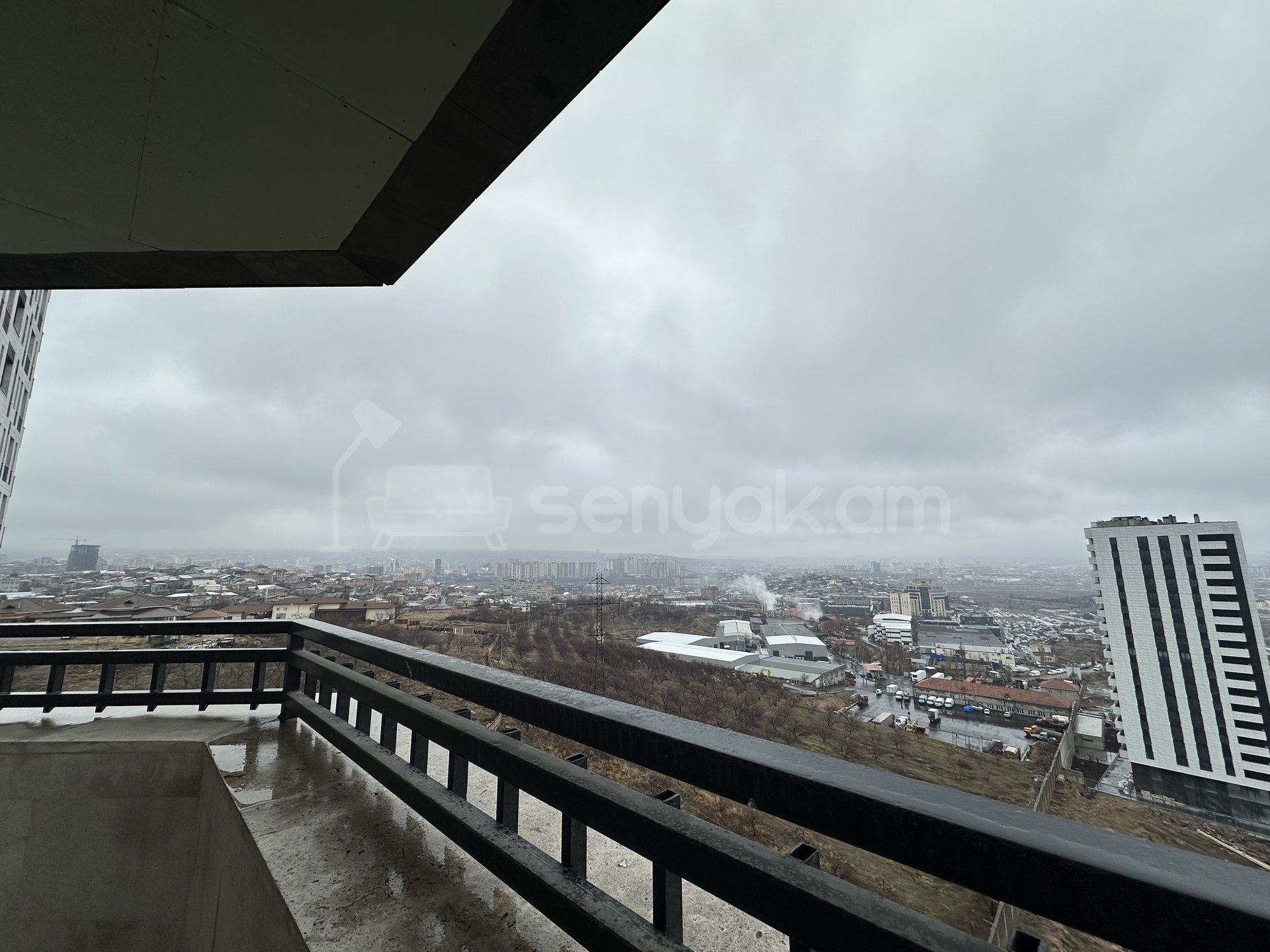 4 Սենյականոց Բնակարան Նորակառույցում, 130քմ, 16/18 հարկ, Զրոյական Վիճակում