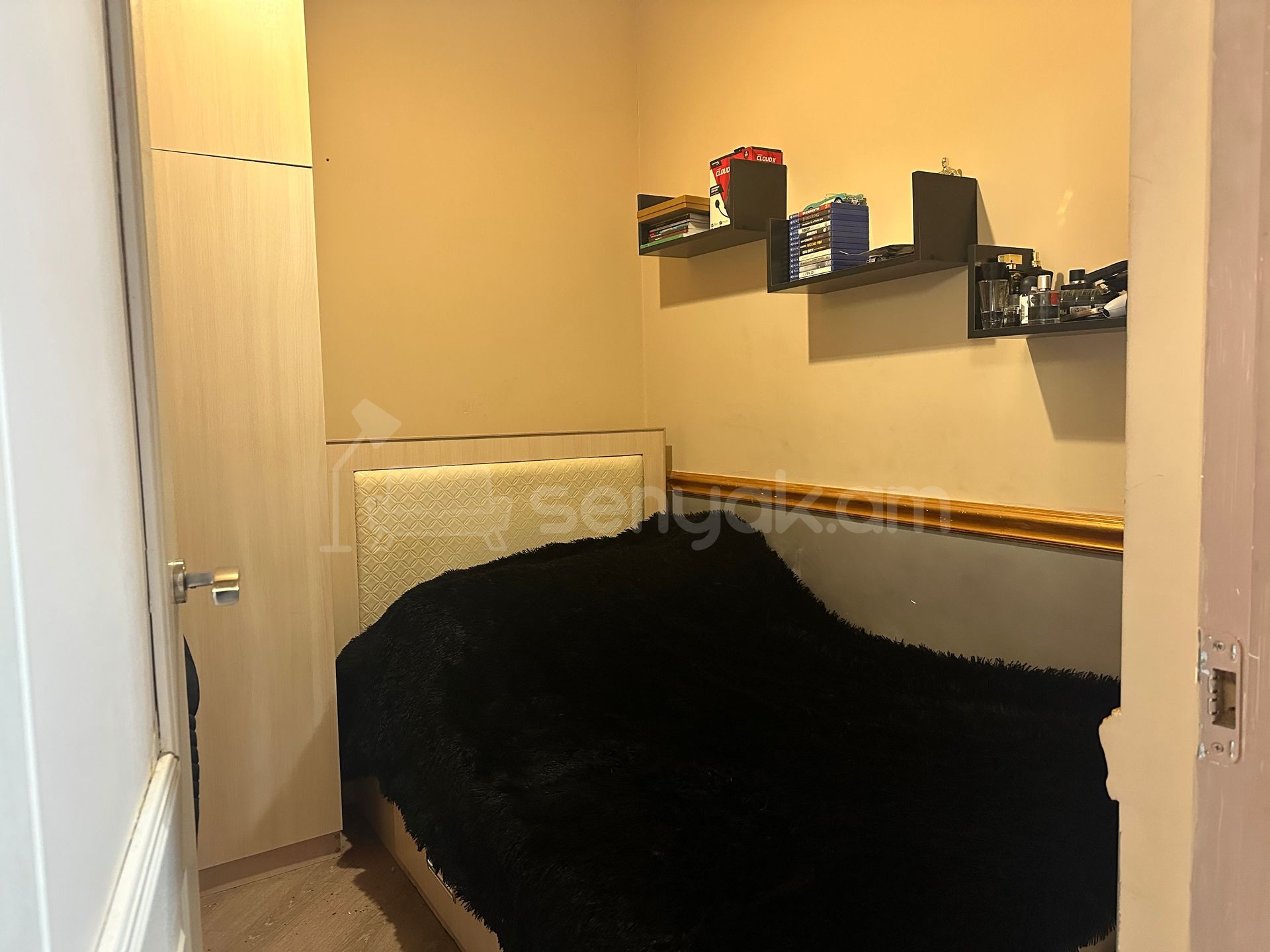 3 Սենյականոց Բնակարան Քարե Շենքում, 57քմ, 7/7 հարկ, Կապիտալ Վերանորոգված