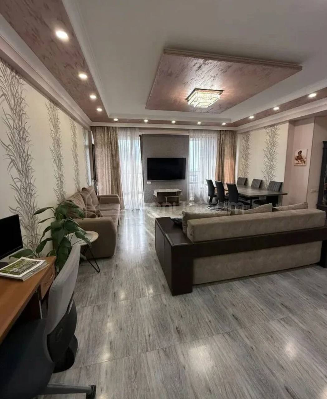 4 Սենյականոց Բնակարան, 123քմ, 8/13 հարկ, Կապիտալ Վերանորոգված