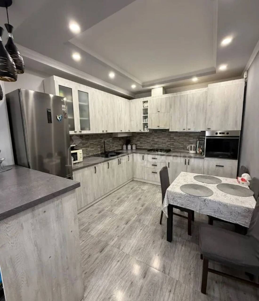 4 Սենյականոց Բնակարան, 123քմ, 8/13 հարկ, Կապիտալ Վերանորոգված