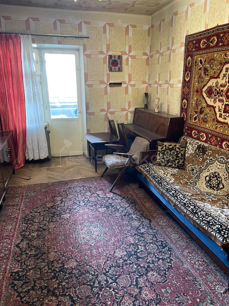 2 Սենյականոց Բնակարան Քարե Շենքում, 65քմ, 4/5 հարկ, Նորմալ Վիճակում, Կահավորված, Արևկող