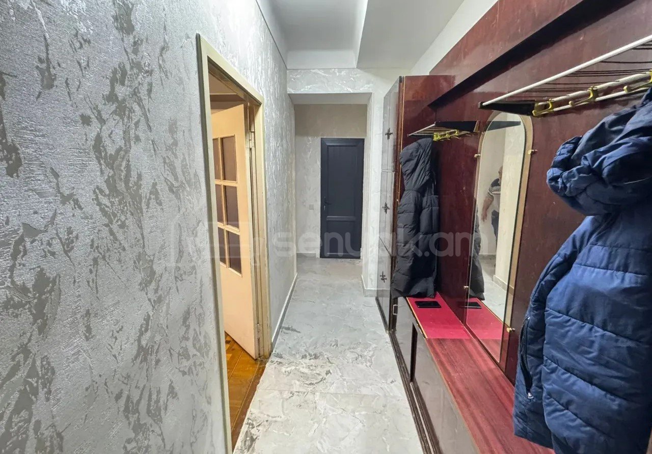 2 Սենյականոց Բնակարան, 75քմ, 2/10 հարկ, Նորմալ Վիճակում, Կահավորված