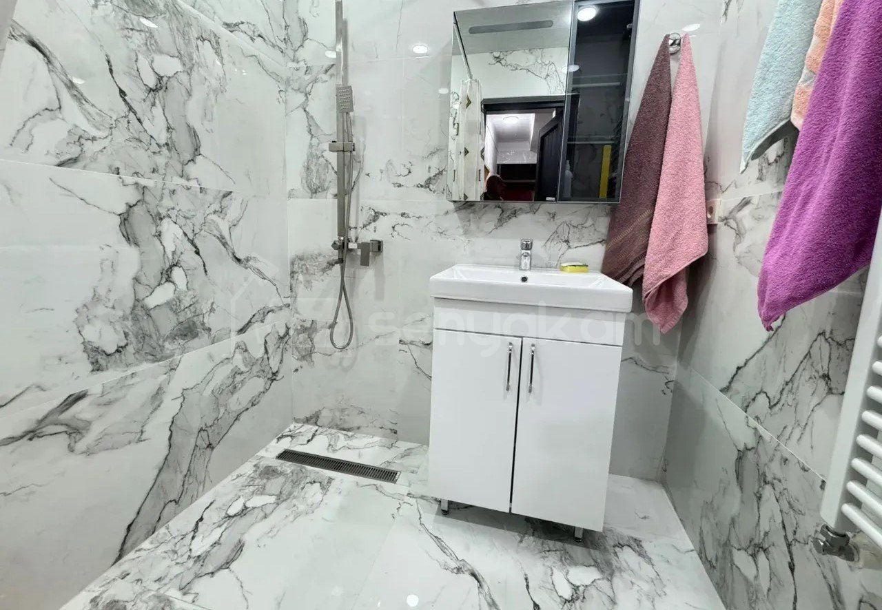 2 Սենյականոց Բնակարան, 75քմ, 2/10 հարկ, Նորմալ Վիճակում, Կահավորված