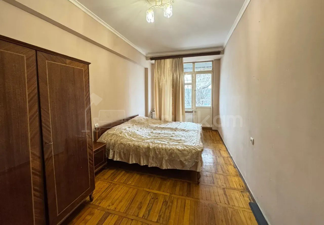 2 Սենյականոց Բնակարան, 75քմ, 2/10 հարկ, Նորմալ Վիճակում, Կահավորված