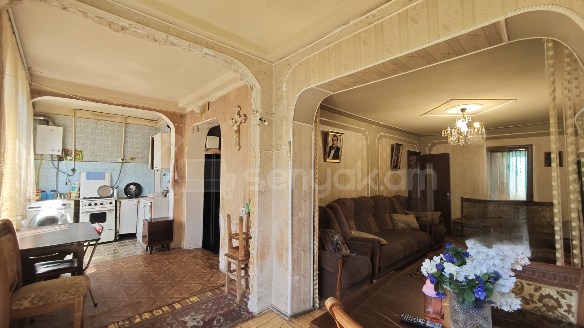 3 Սենյականոց Բնակարան Քարե Շենքում, 78քմ, 2/5 հարկ, Կոսմետիկ Վերանորոգված