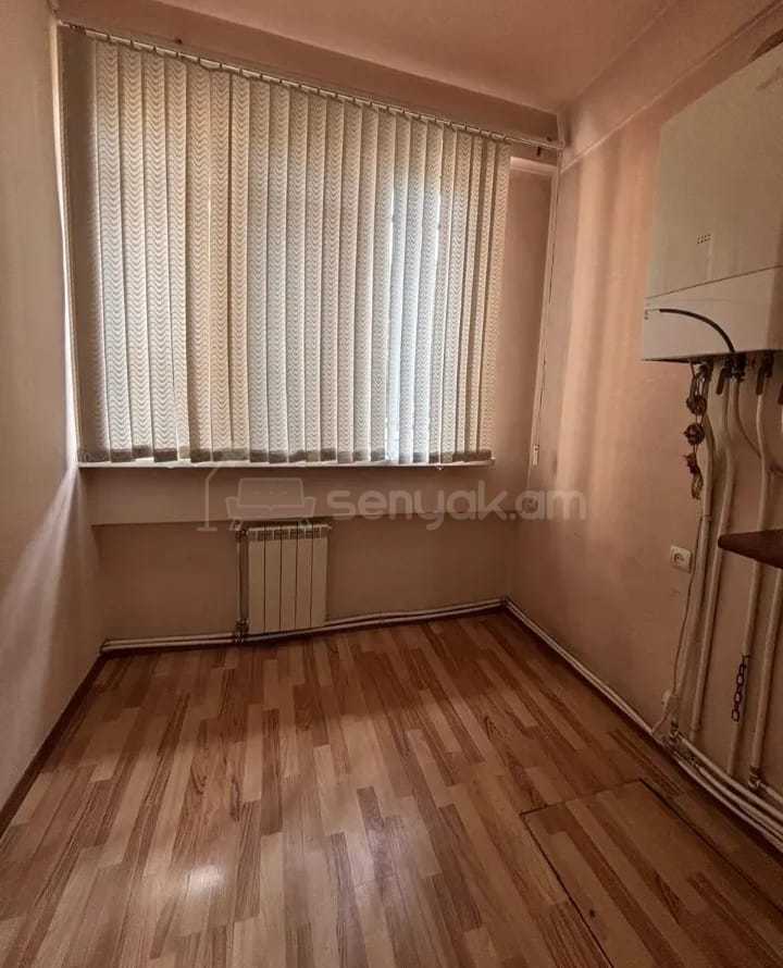 4 Սենյականոց Բնակարան, 80քմ, 1/9 հարկ, Դիզայներական Վերանորոգված