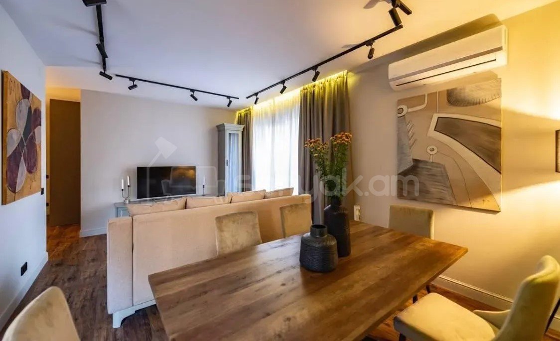 2 Սենյականոց Բնակարան Քարե Շենքում, 60քմ, 3/5 հարկ, Դիզայներական Վերանորոգված, Կահավորված